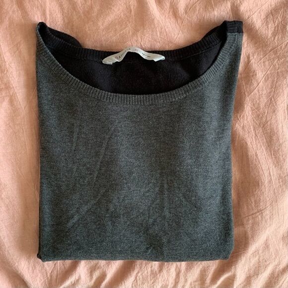 Athleta Black and Grey Two-Tone Sweater - Picture 5 of 10